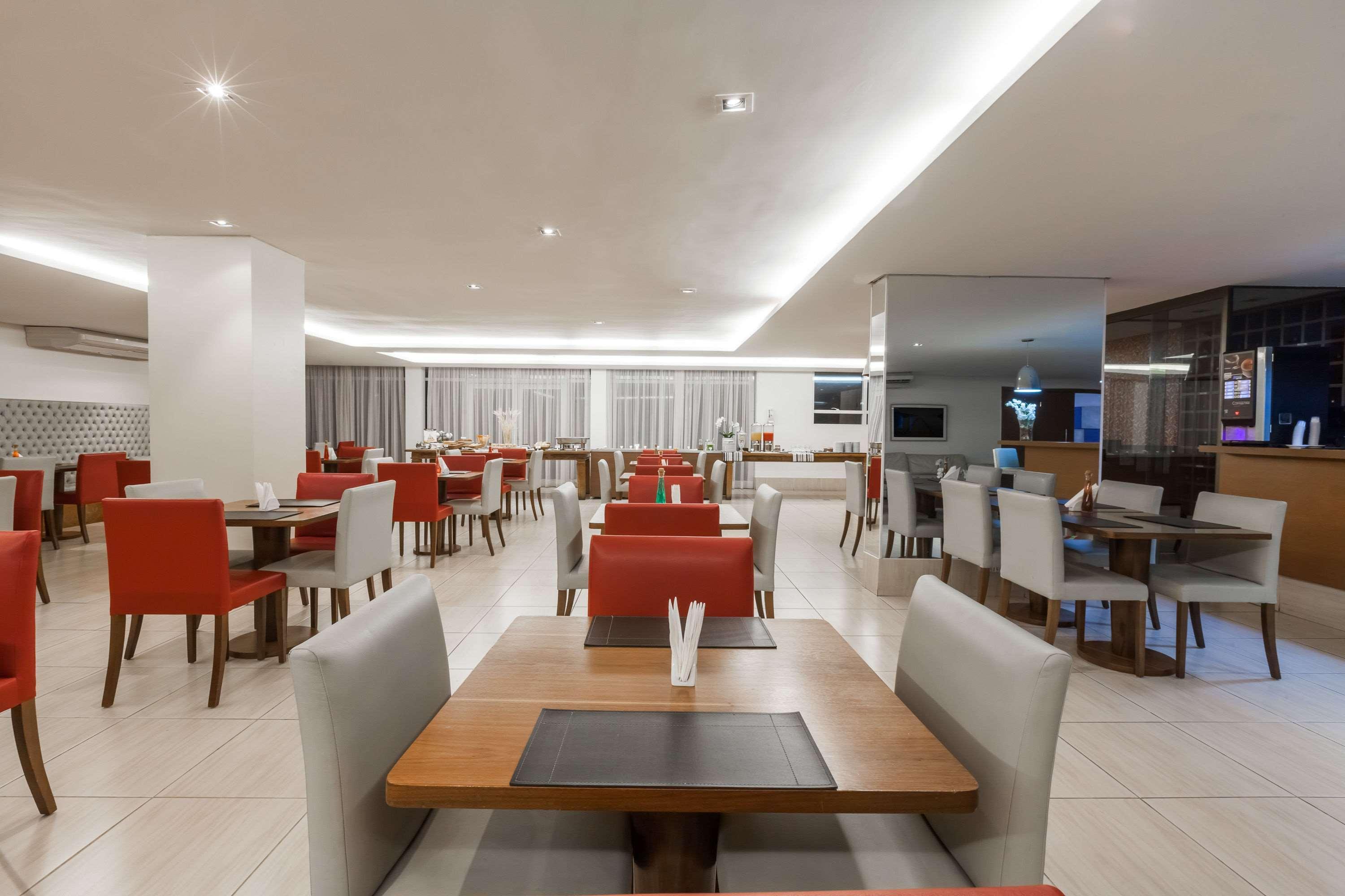 Ramada Hotel & Suites Campos Pelinca Campos dos Goytacazes Exterior foto