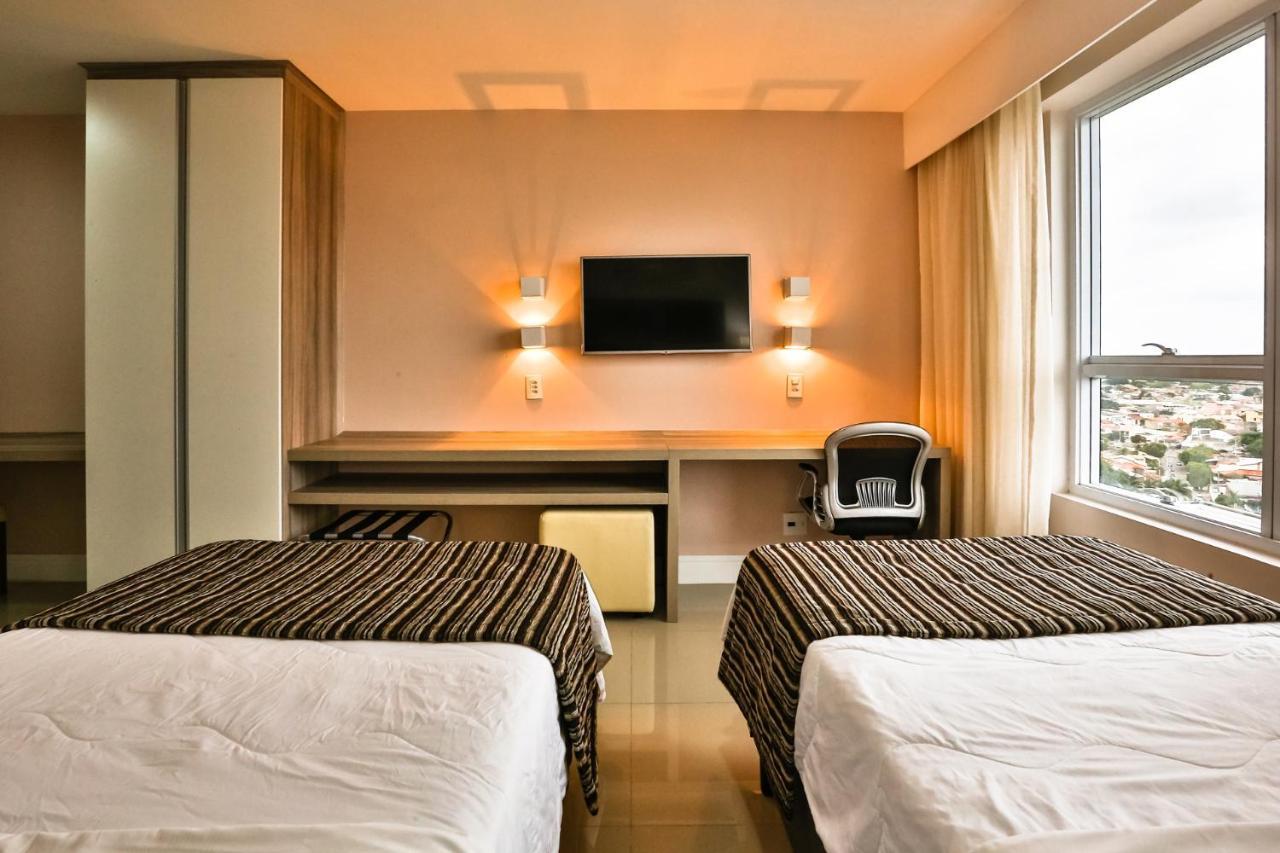 Ramada Hotel & Suites Campos Pelinca Campos dos Goytacazes Exterior foto